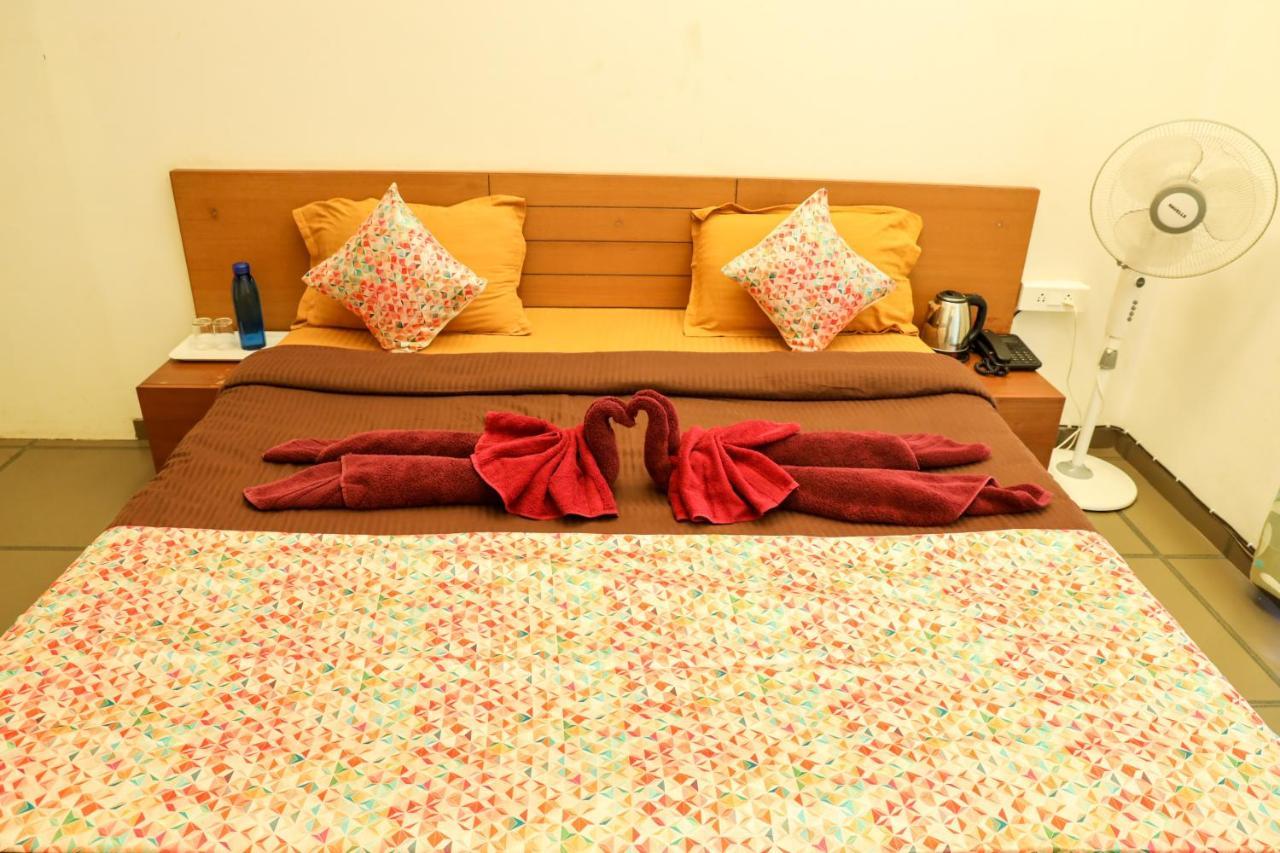 Bed and Breakfast Surya Kiran Miramar Panadží Exteriér fotografie