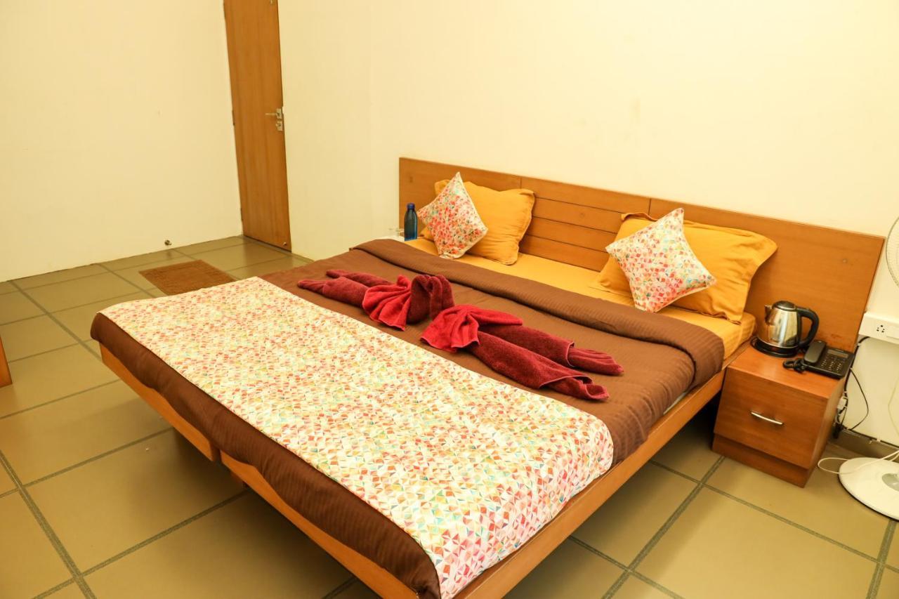 Bed and Breakfast Surya Kiran Miramar Panadží Exteriér fotografie