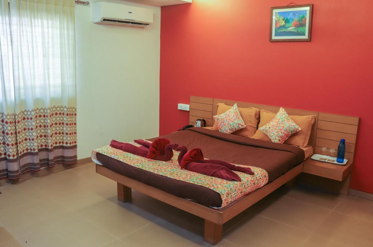Bed and Breakfast Surya Kiran Miramar Panadží Exteriér fotografie
